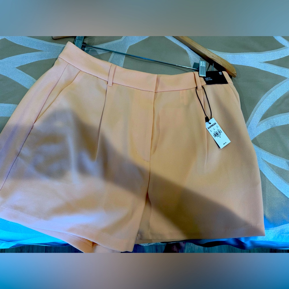 Brand new with tags peach shorts